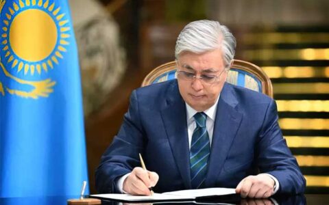 Президент Токаев подписал закон об улучшении качества жизни лиц с инвалидностью в РК 4 Токаев
