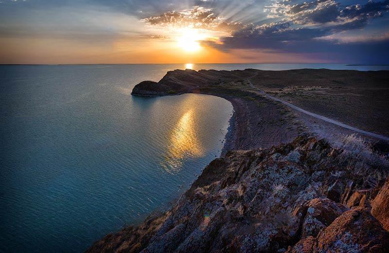 Озеро Балхаш в Казахстане: где находится и чем интересно