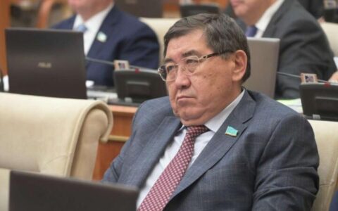 Ермурат Бапи,
