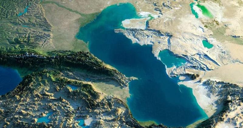 Море