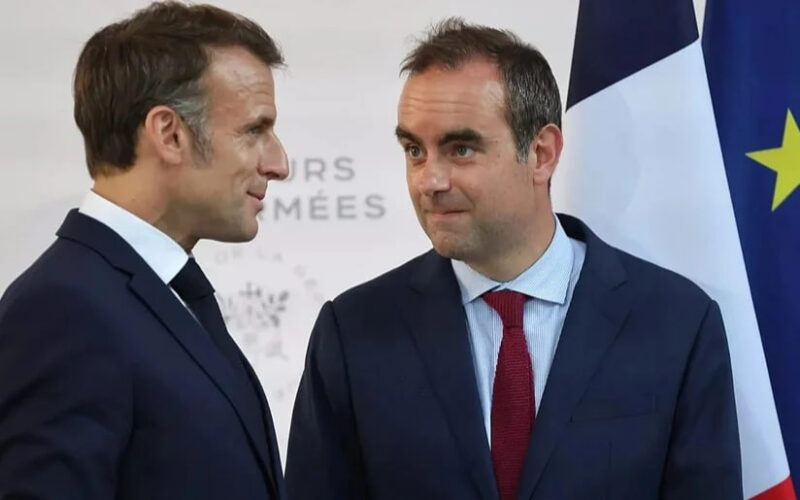 Президент Франции Эмманюэль Макрон и Премьер-министр Франции Себастьен Лекорню