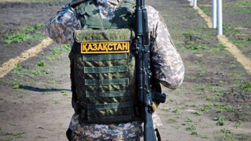 солдат