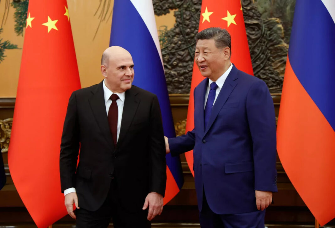 Си Цзиньпин и Михаил Мишустин