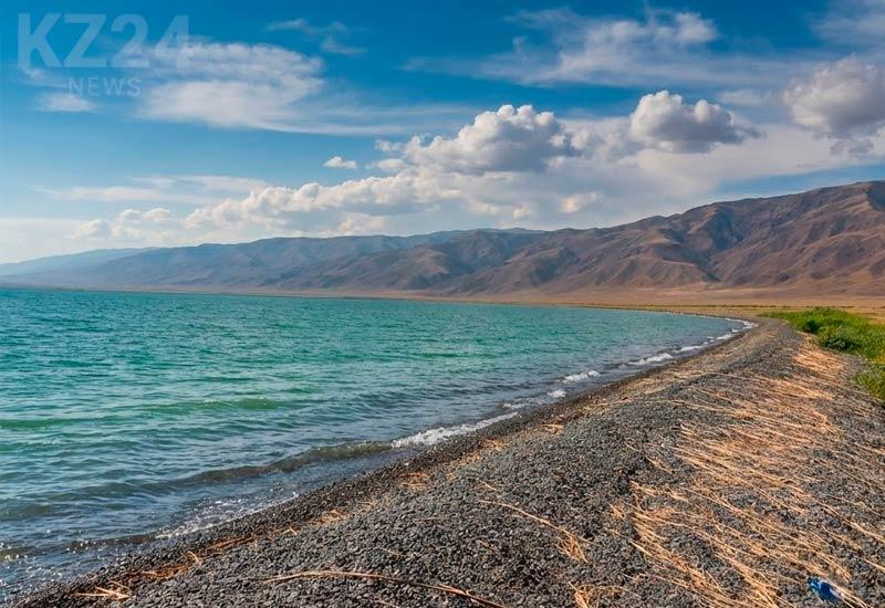Жаланашколь — солёное озеро Казахстана