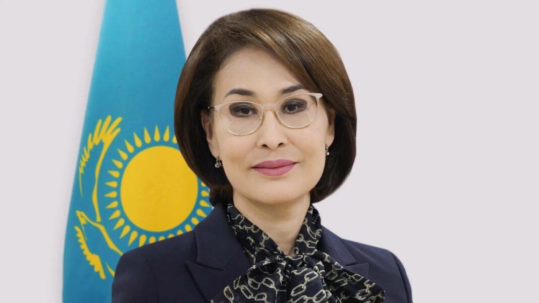 Акмарал Альназарова