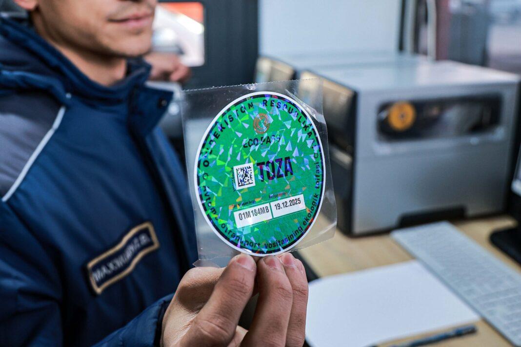 В Ташкенте запущена система экологических стикеров