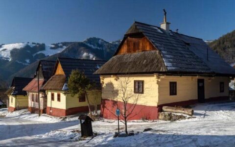 Жители деревни в Словакии попросили снять с нее статус объекта всемирного наследия ЮНЕСКО