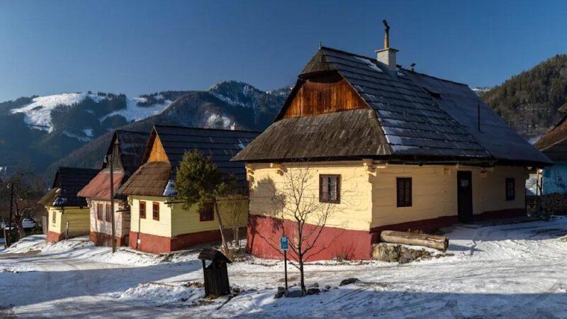 Жители деревни в Словакии попросили снять с нее статус объекта всемирного наследия ЮНЕСКО