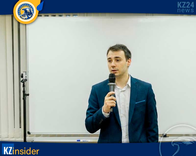 Политик Амедео Авондет