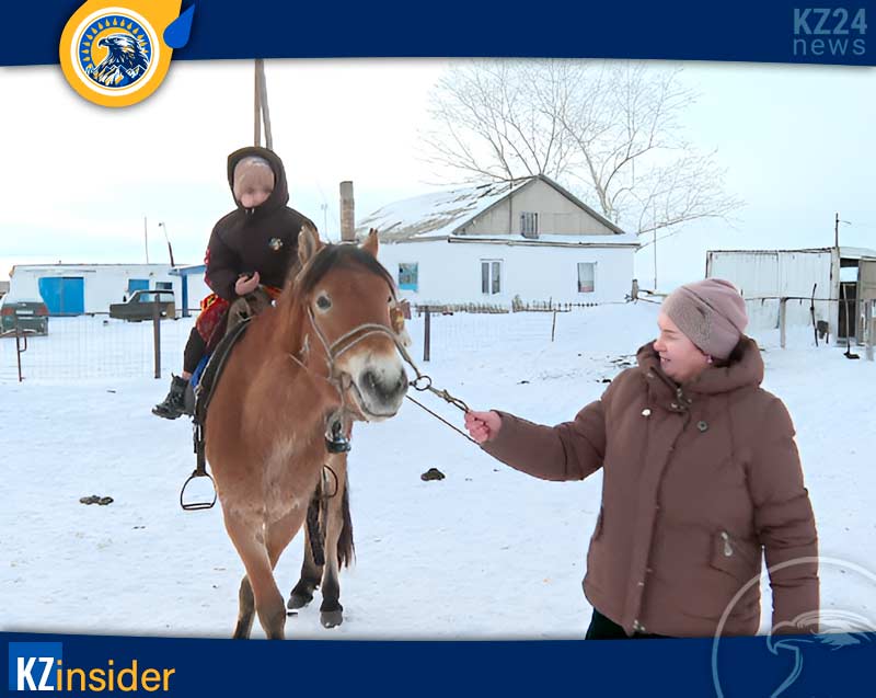 Елена воспитывает своих детей