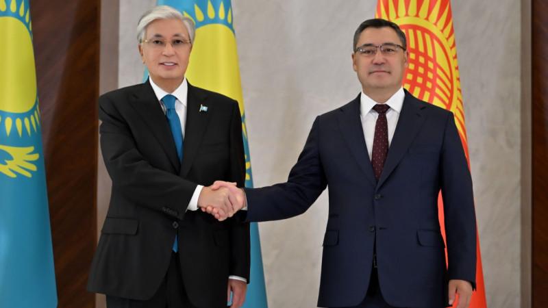 Президент Кыргызстана поздравил Токаева с успешным референдумом