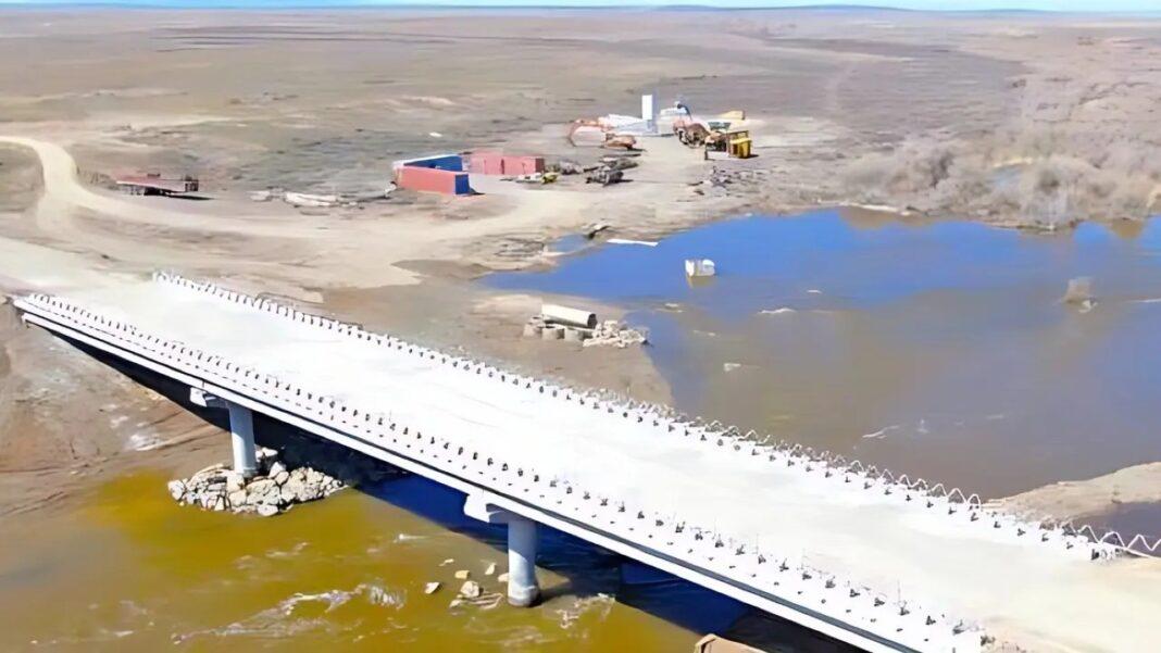 Мост, ведущий в село Тассай Кокпектинского района