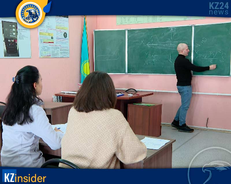 Занятие в летном училище