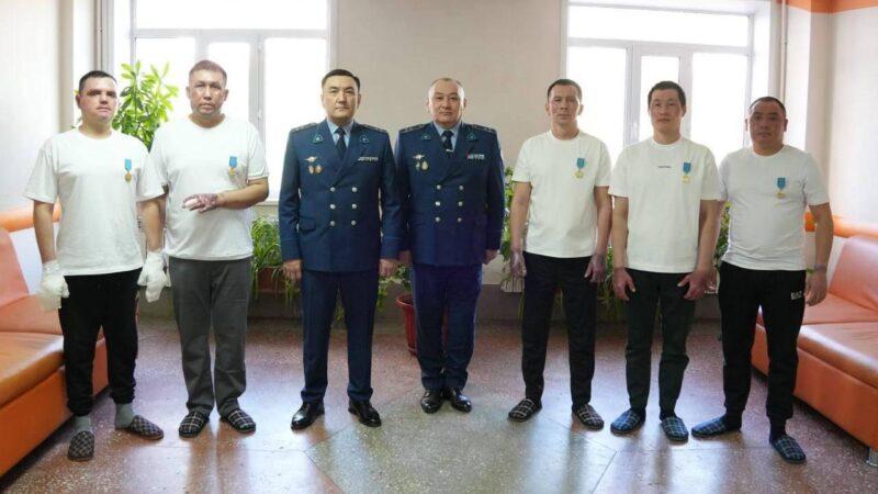 Полицейские Шахтинска награждены за спасение людей при взрыве 1 Герои