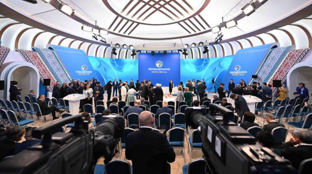 Парламент принял закон «О Курултае» во втором чтении Курултай