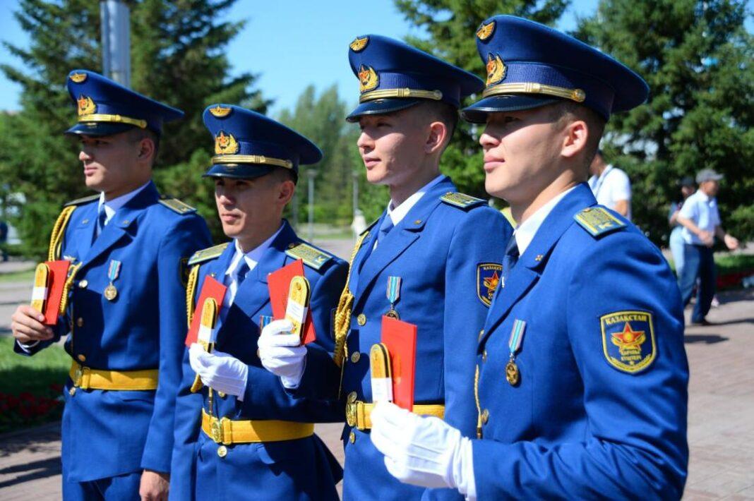 Выпускники