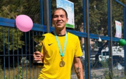 Алмаз Асылбеков