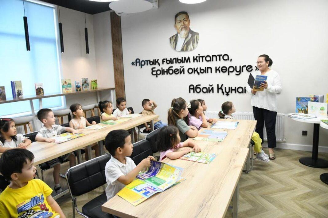 Экочас провели в столичной библиотеке для дошколят Экочас провели в столичной библиотеке для дошколят