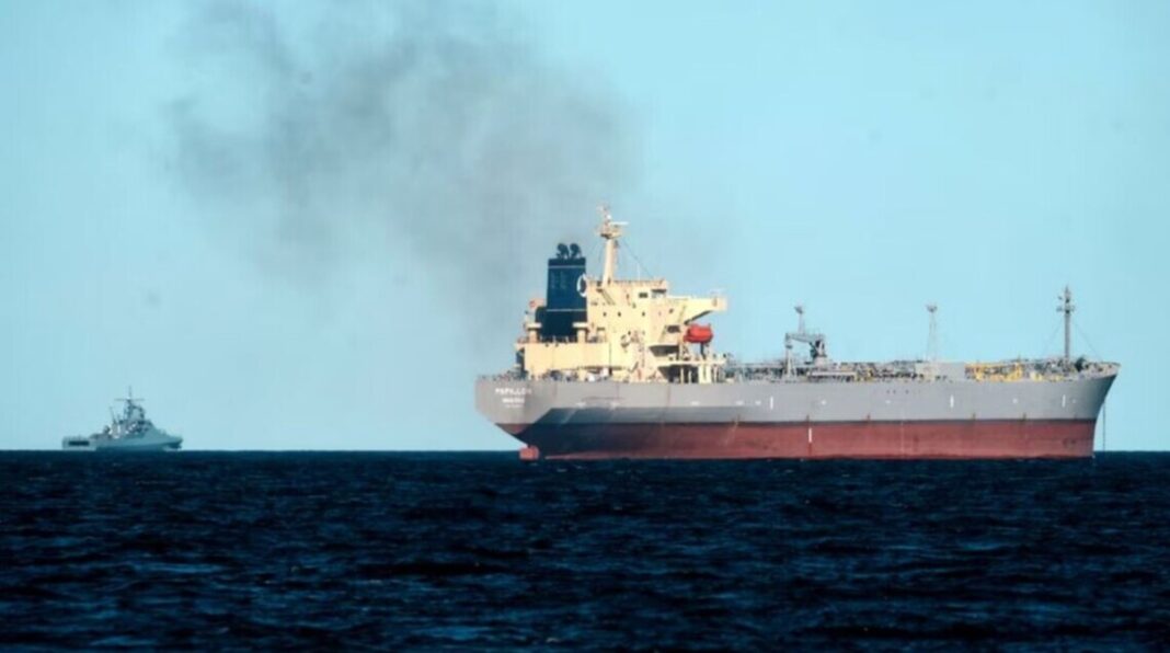 Иран обвинил Украину в атаке на торговое судно в Каспийском море Иран обвинил Украину в атаке на торговое судно в Каспийском море