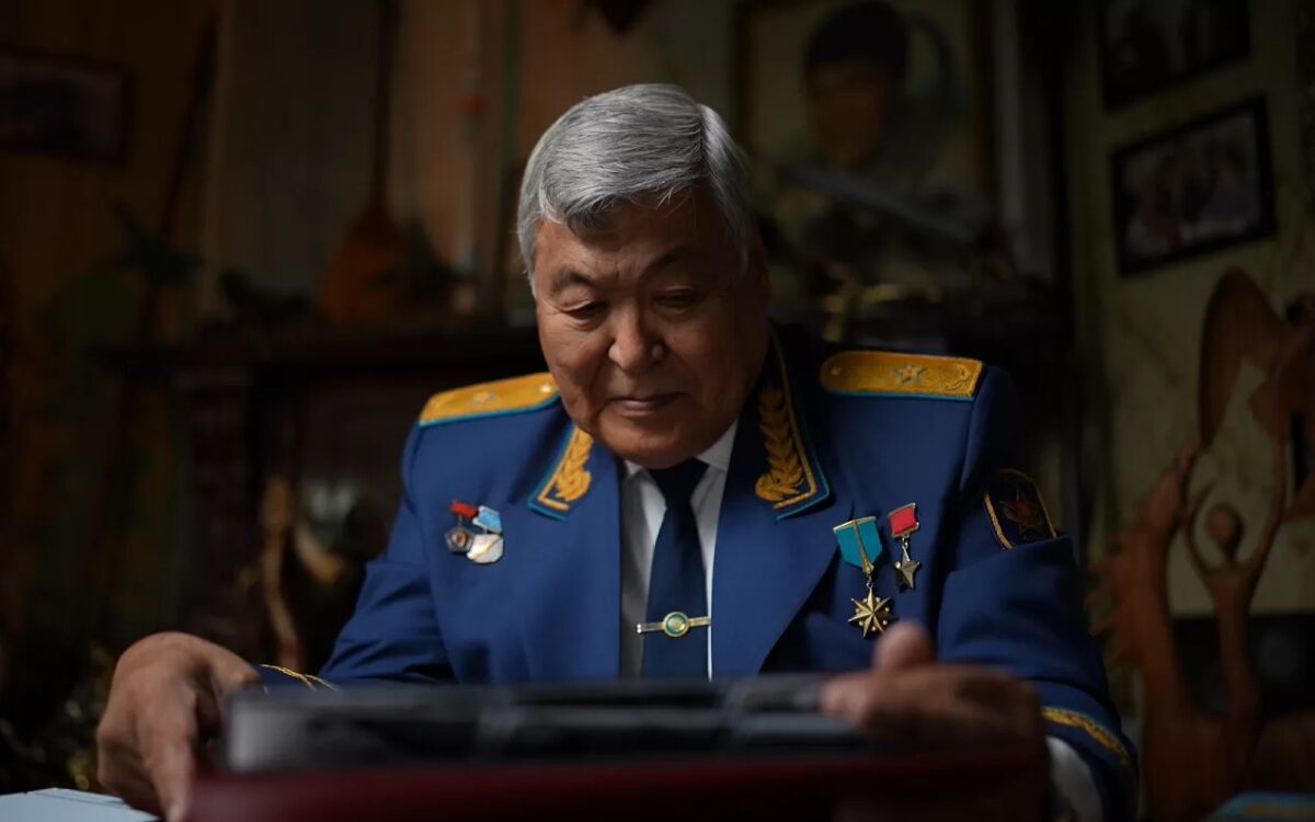 Первый казахстанский космонавт Токтар Аубакиров отметил 80-летний юбилей