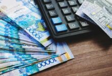 Кому в Казахстане готовы платить почти миллион тенге в месяц