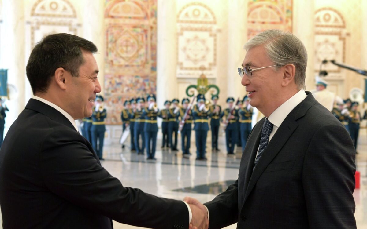 Президент Кыргызстана поздравил Касым-Жомарта Токаева с проведением выборов в Курултай Казахстана