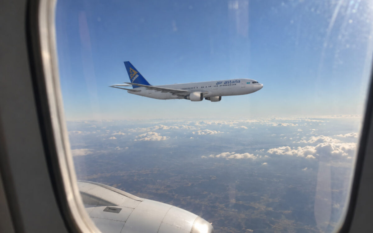 Самолёт Air astana