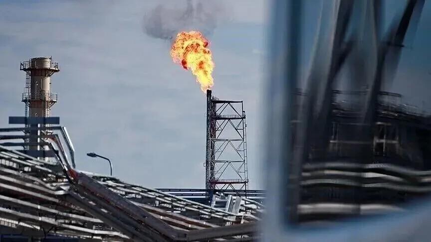 Атаки на нефтяные объекты Саудовской Аравии привели к остановке стратегического нефтепровода Восток — Запад