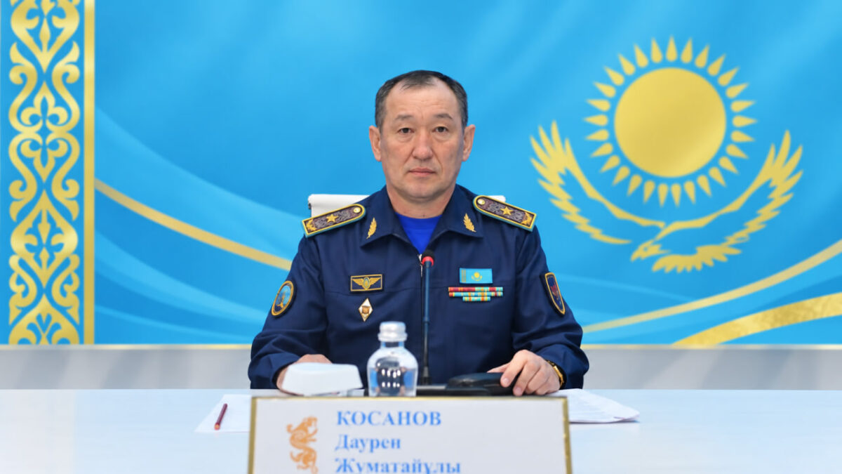 Токаев освободил Даурена Косанова от должности министра обороны на фоне проверки ведомства 1 Косанов Даурен освобождён от должности