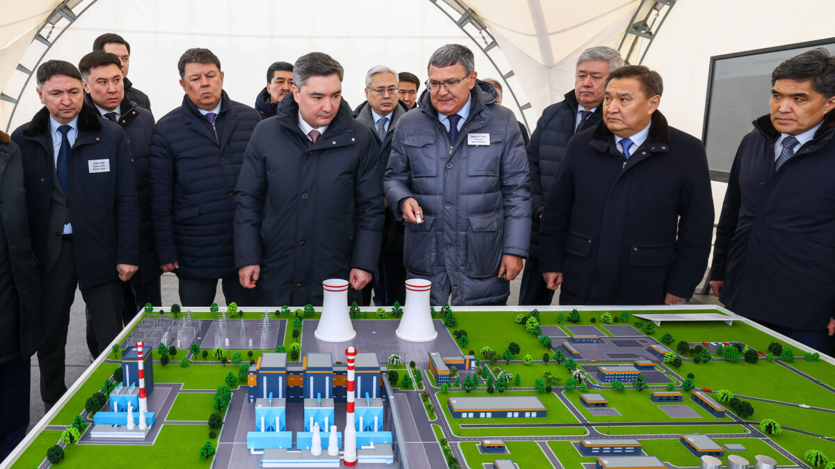 Премьер-Министр Республики Казахстан Олжас Бектенов в рамках рабочей поездки в Акмолинскую область проверил исполнение поручений Президента по укреплению энергетической безопасности, наращиванию новых мощностей и инфраструктурному развитию региона