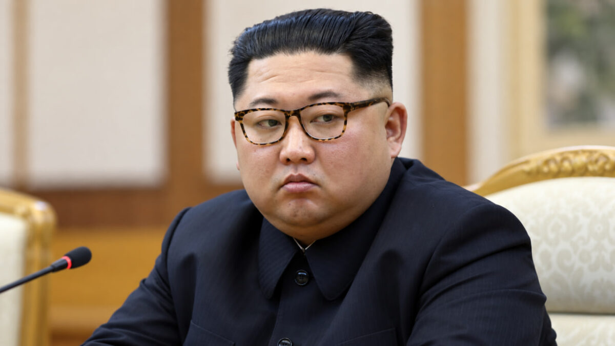 Ким Чен Ын в коме? Источник громкого слуха оказался постом в X — подтверждений нет 1 Ким Чен Ын в коме